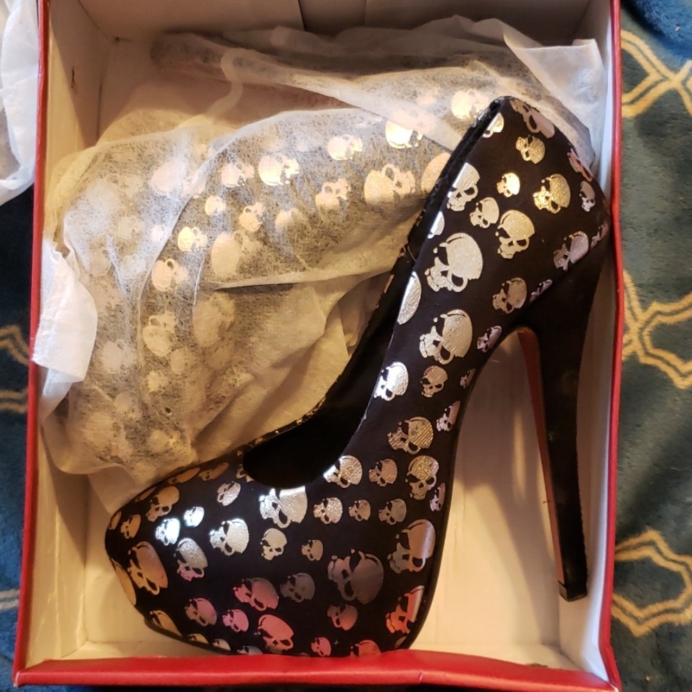 Skull heels
